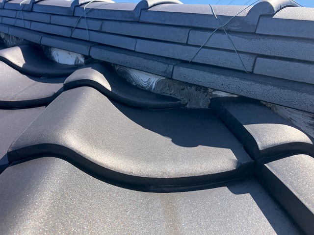 棟の漆喰を確認